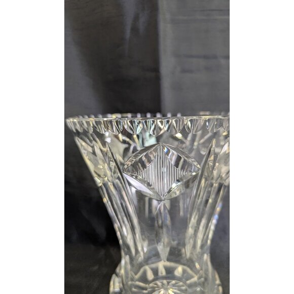 Vintage pressed glass crystal vase - some scratches - Picture 6 of 10